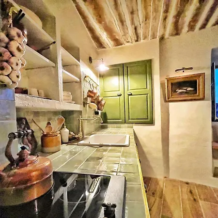 Holiday home Maison Des Sarrasins