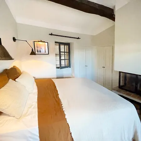 Maison Des Sarrasins