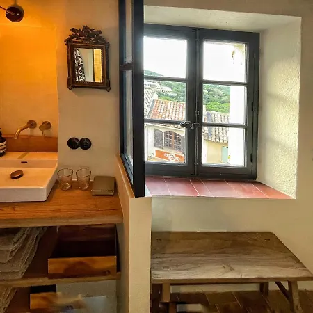 Holiday home Maison Des Sarrasins *